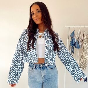 Le Lis Blue and White Patterned Blazer